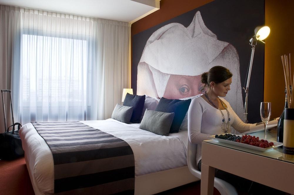 Hotel Tryp By Wyndham 3*
